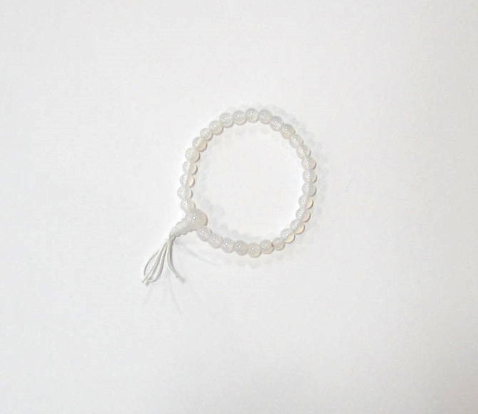 腕輪念珠　白ﾒﾉｰ